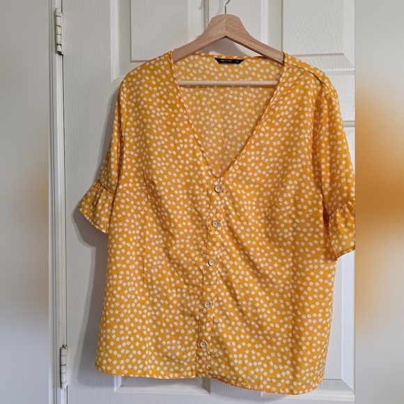 Yellow Polka Dot Women's Top - Picture 1 of 2